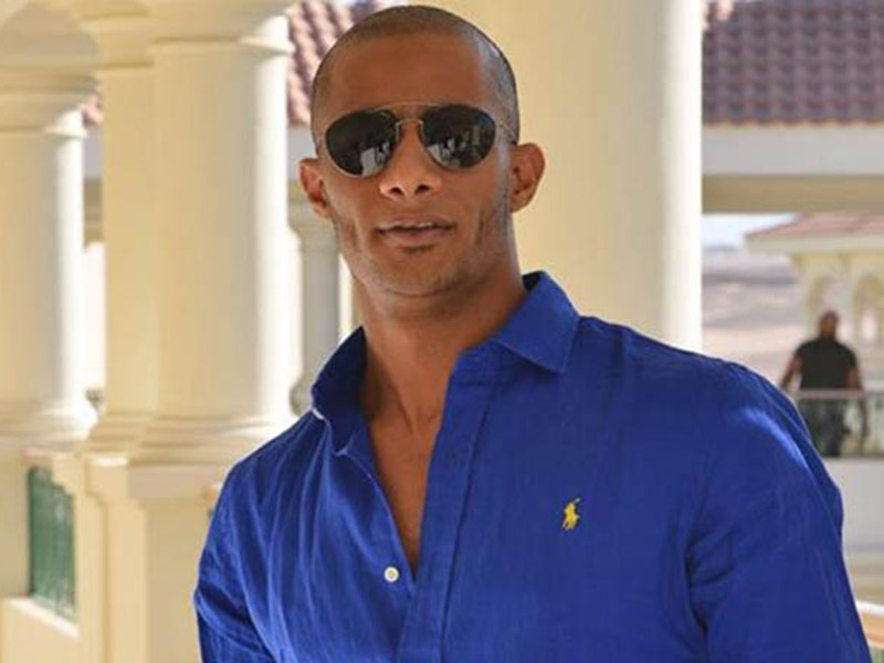 شاهد.. محمد رمضان يشوّق جمهوره بصورة مع "فان دام"
